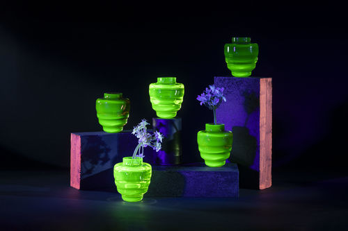 6 Frantisek Jungvirt x DS Automobiles limited edition of glass difuser vase used uranium glass signed and certified photo by Anna Pleslova.JPG